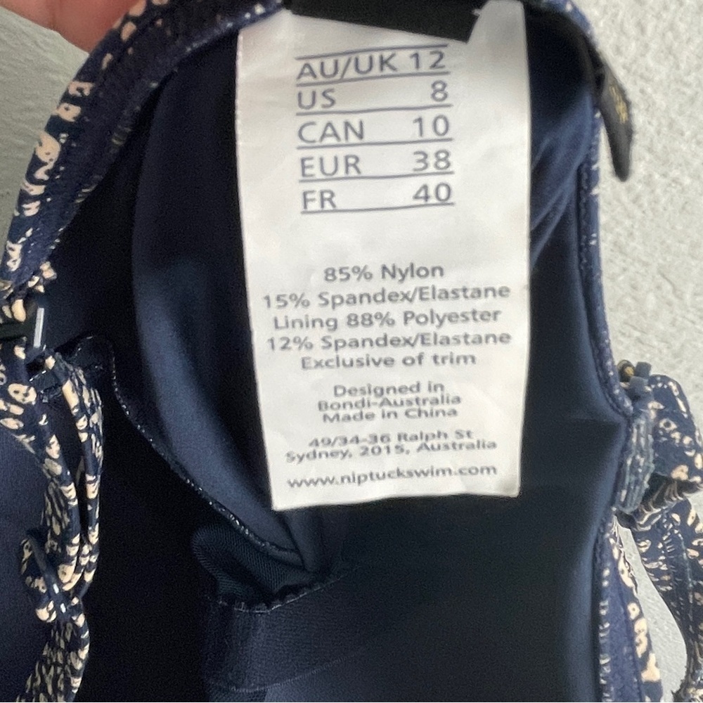 NIPTUCK Nautical Foil Joanne One Piece Swimsuit Size 8 Ruched Navy Blue - Picture 10 of 11